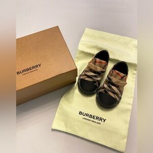 Burberry Kids Check Sneakers — Size 19